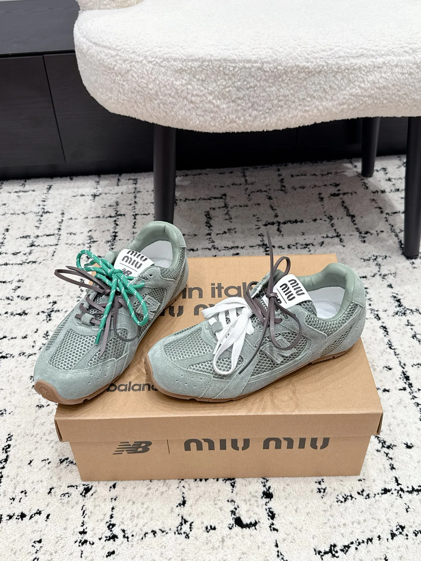 Women's Sneakers MIU MIU 18409602