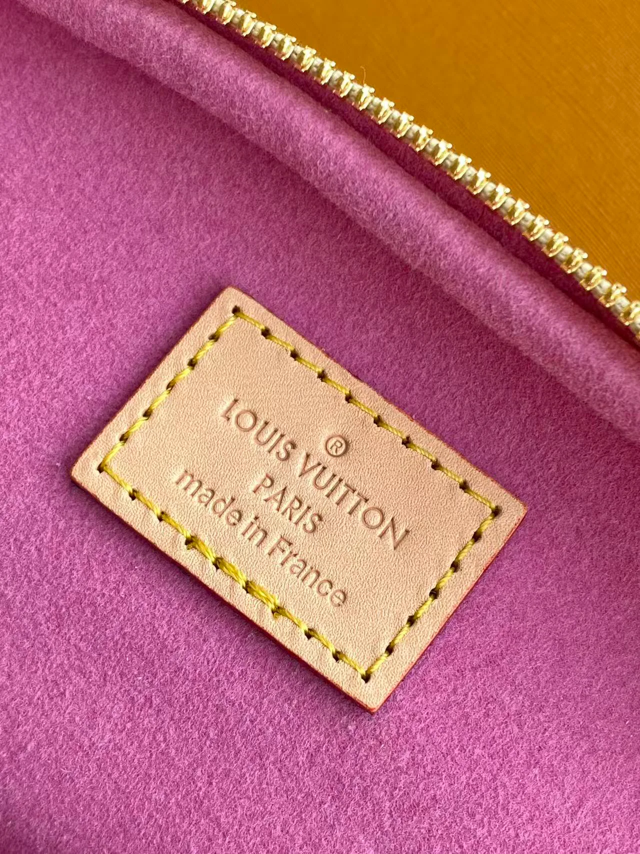 Women's Shoulder Bags LOUIS VUITTON 18362294