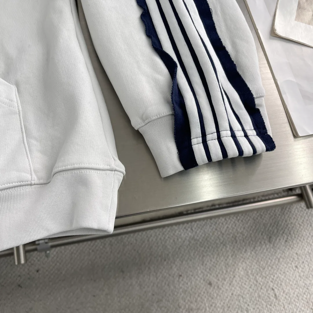 Men's Sweatshirts And Hoodies BALENCIAGA 18320150