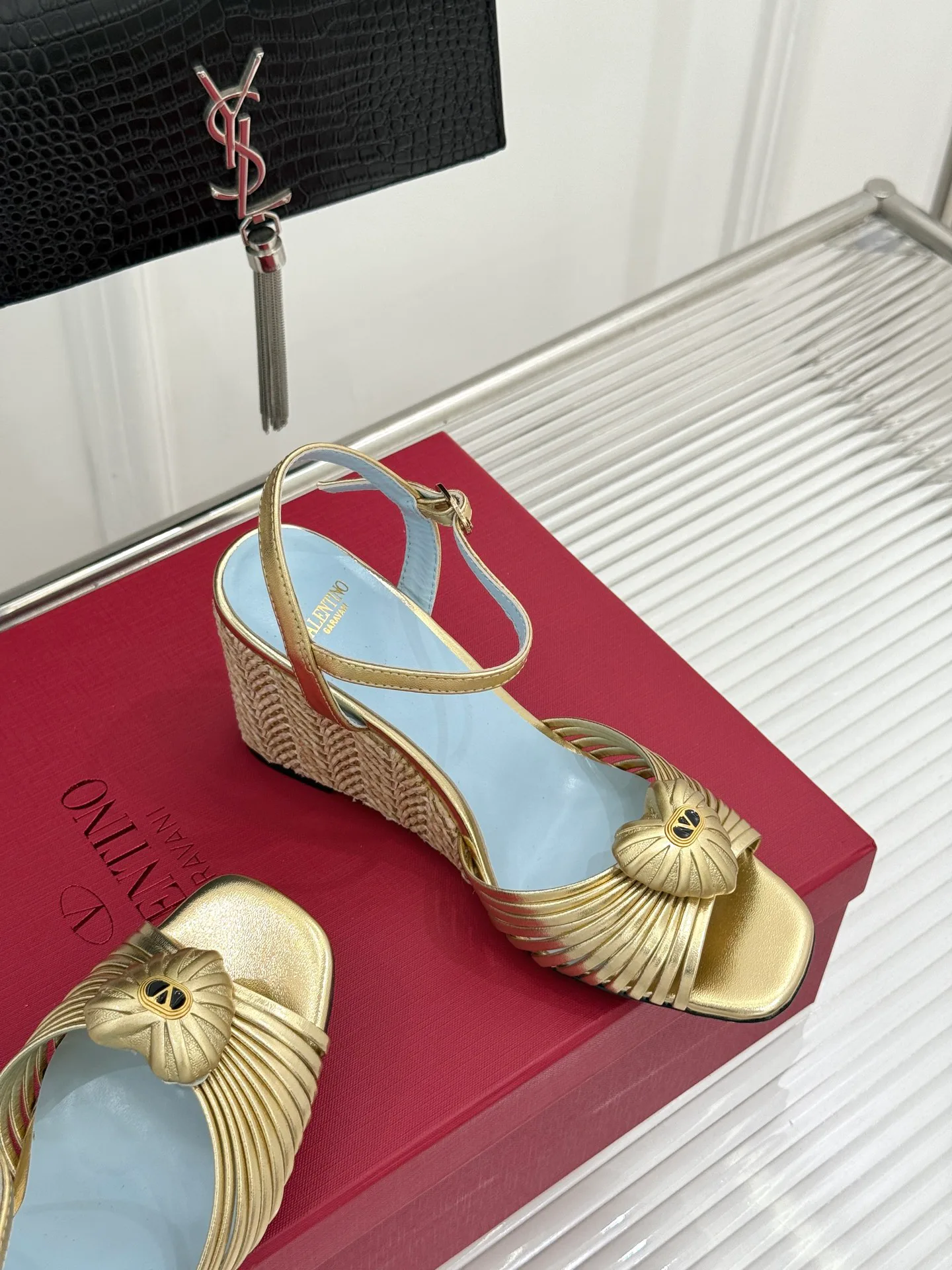 Women's Open-Toe Sandals VALENTINO 17839827