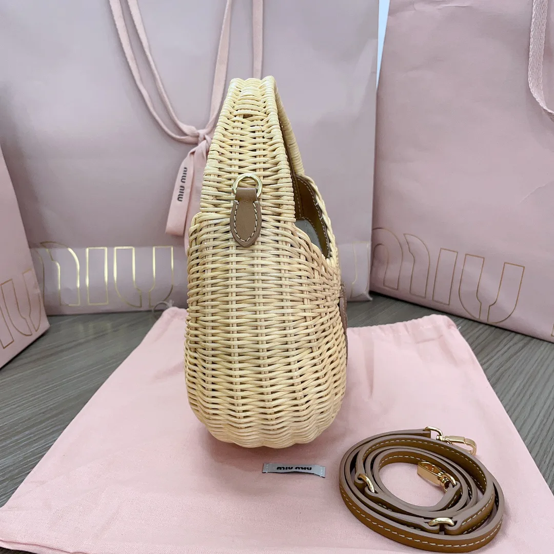 Women's Shoulder Bags MIU MIU 18004734