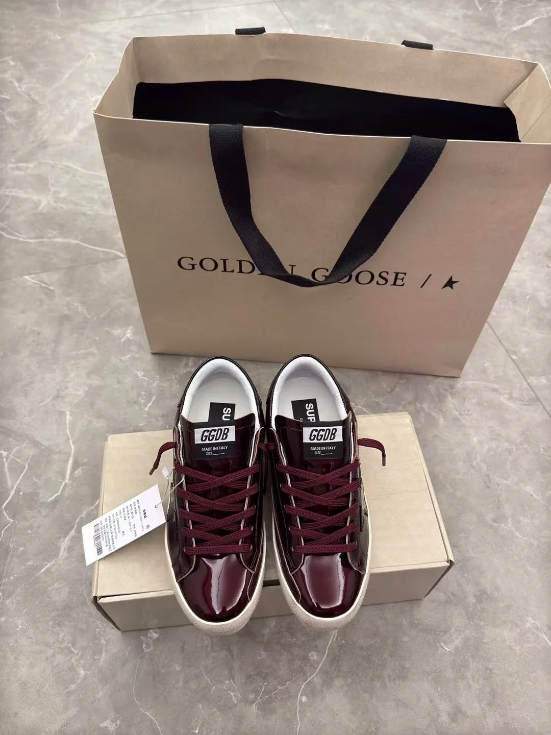 Women's Sneakers GOLDEN GOOSE 18265590