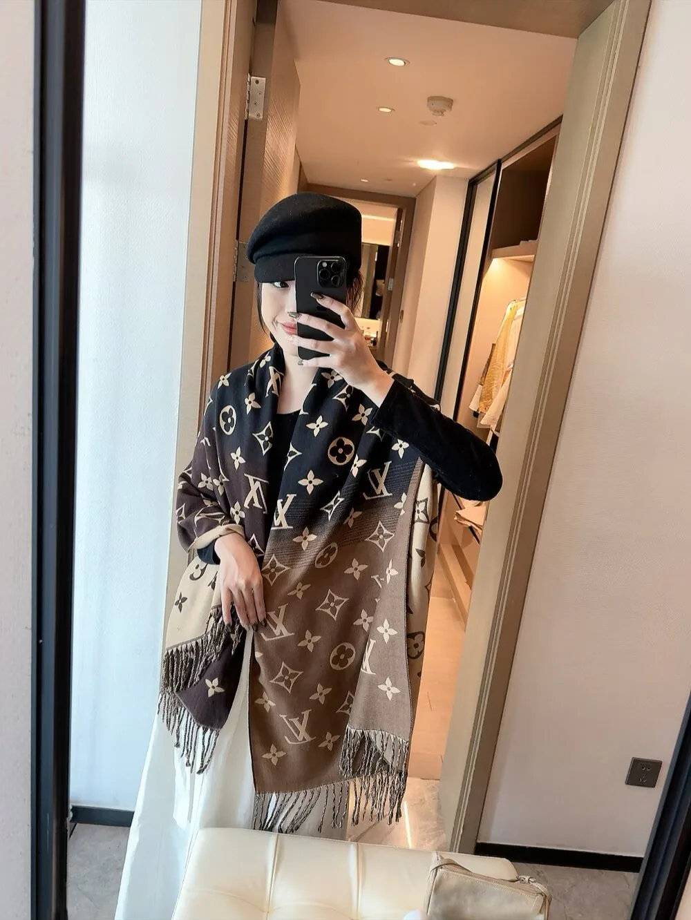 Scarves LOUIS VUITTON 18105588