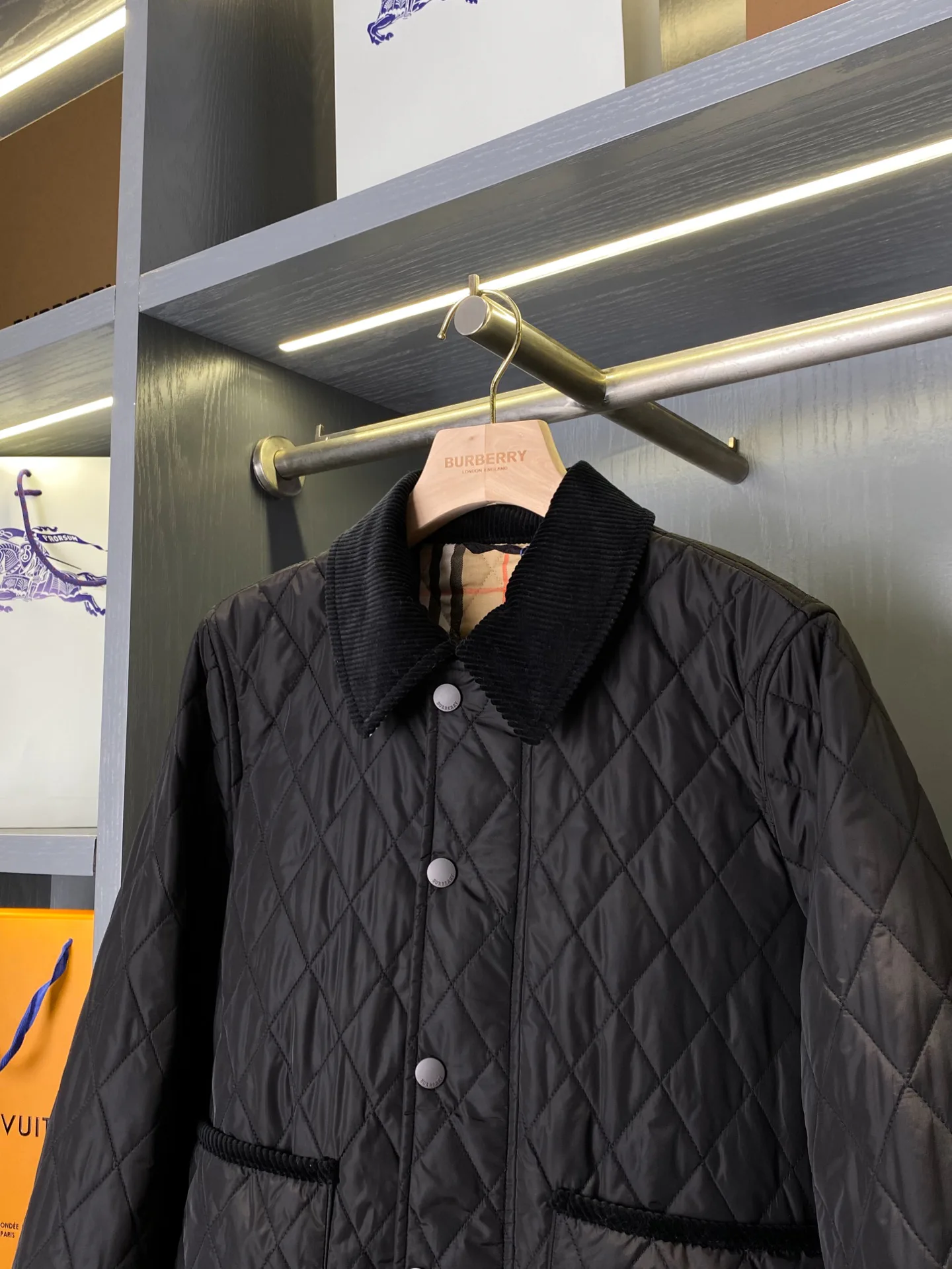 Women's Jackets And Down Jackets BURBERRY 18513005