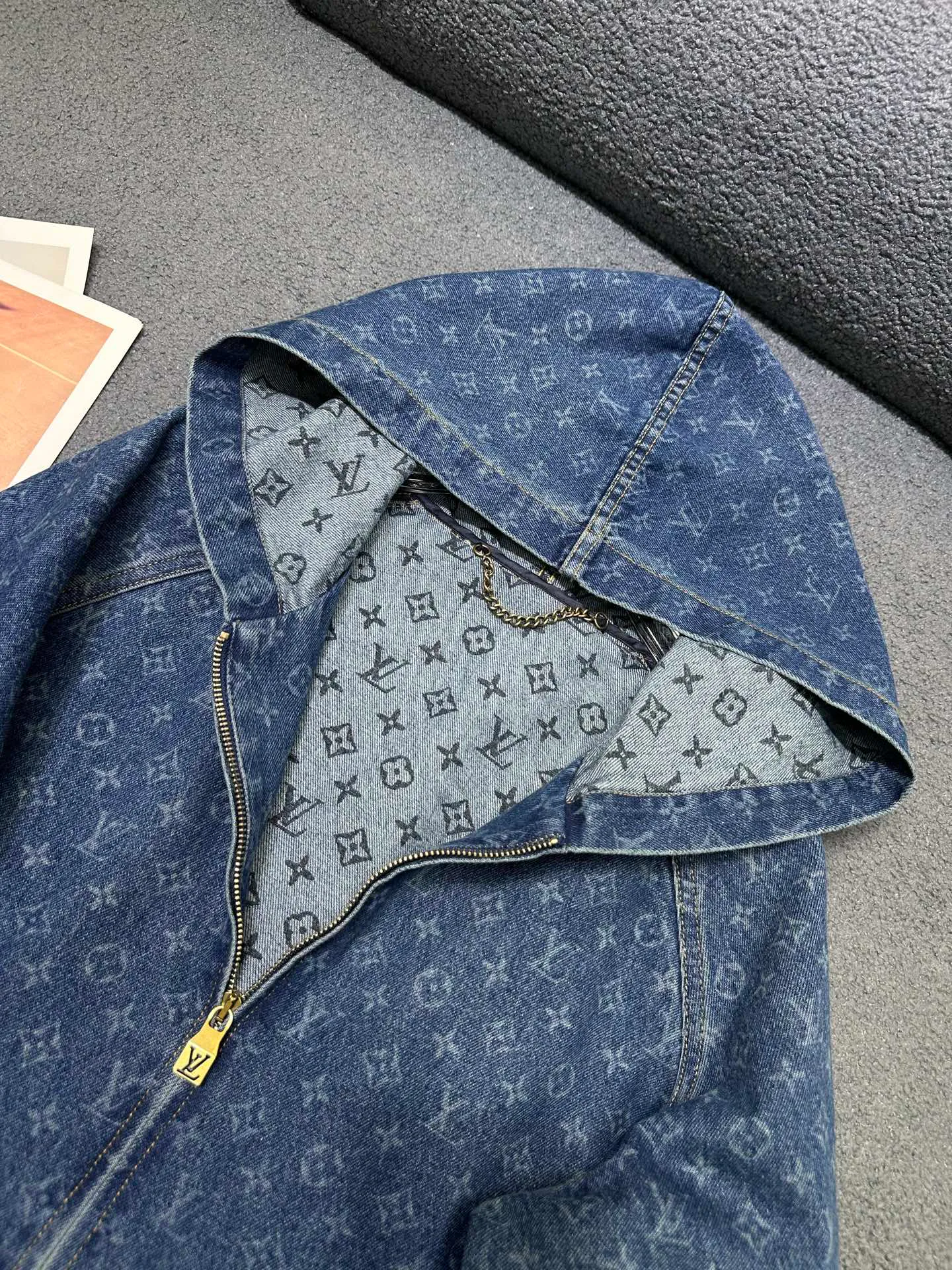 Women's Jackets And Down Jackets LOUIS VUITTON 18483794
