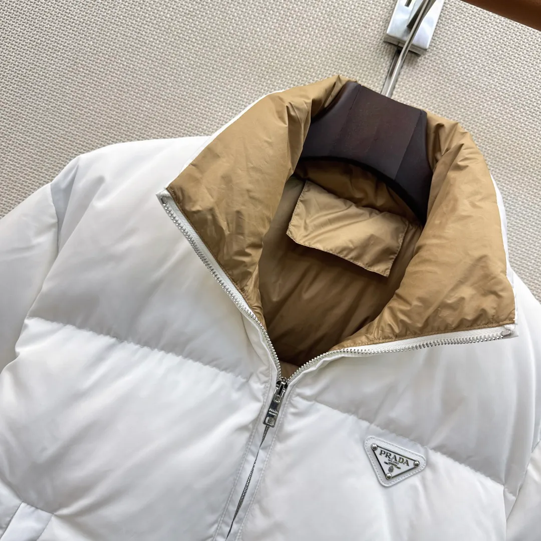 Women's Jackets And Down Jackets PRADA 18127682