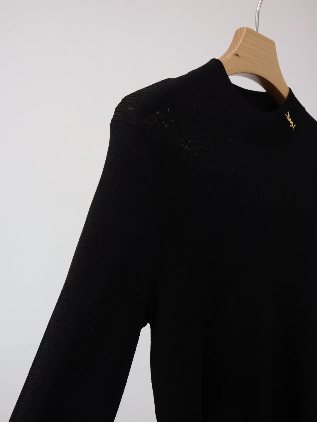 Women's Jumpers And Sweaters SAINT LAURENT 17817198