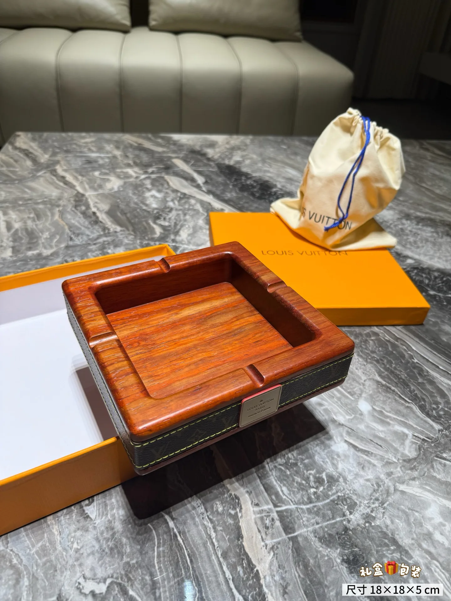 Tableware LOUIS VUITTON 18013637
