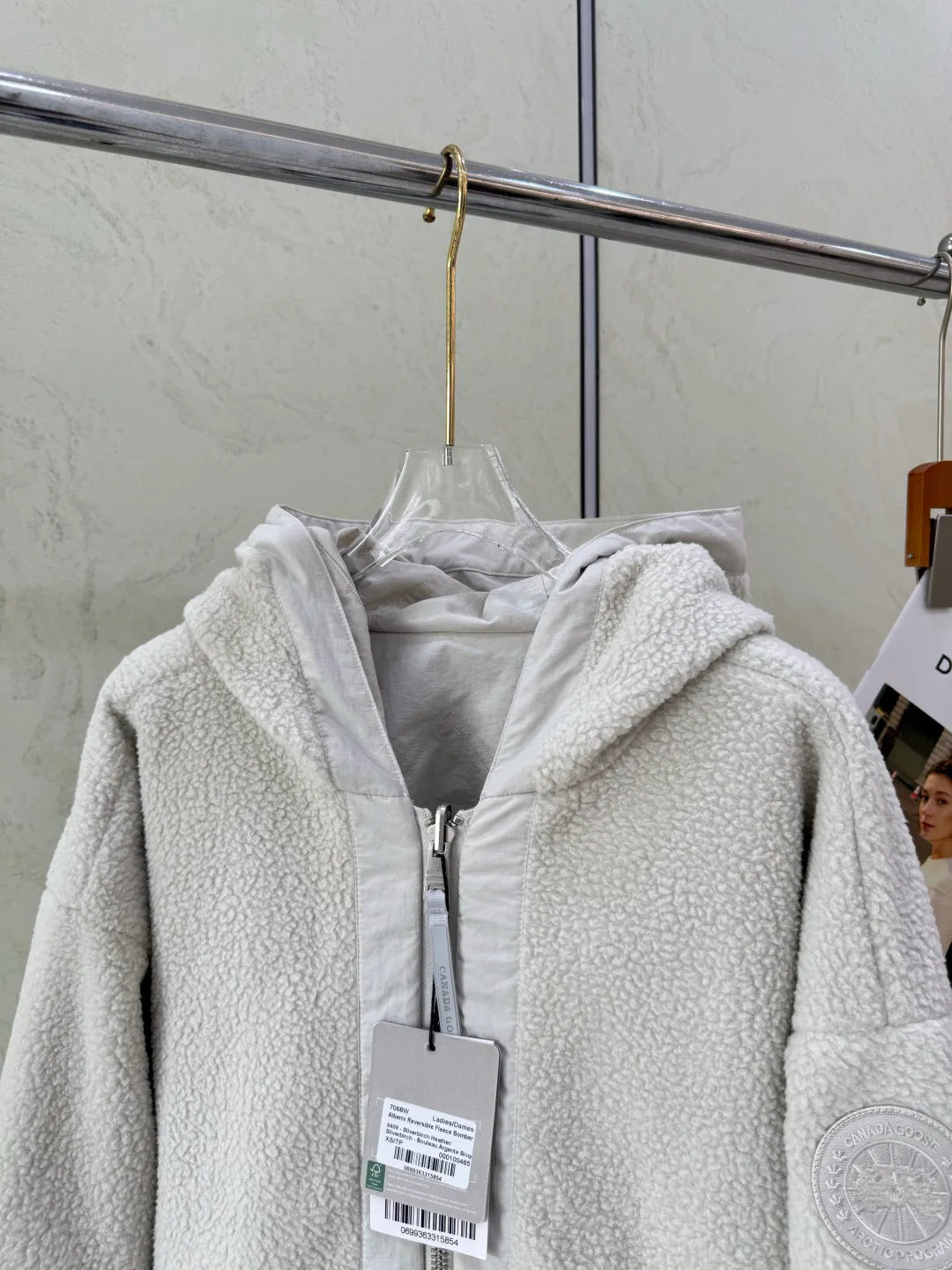Куртки И Пуховики Мужские Canada Goose 18683833