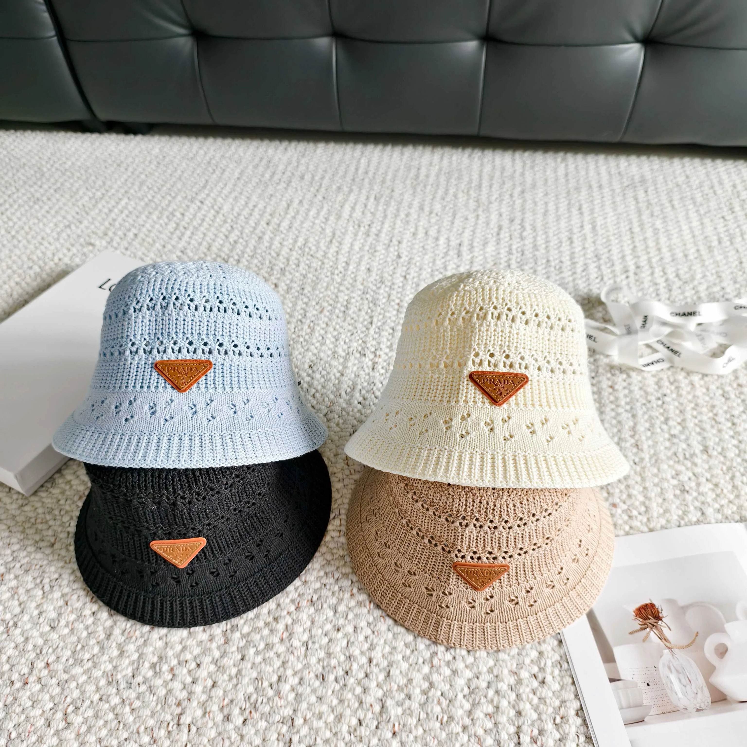 Hats PRADA 17631731