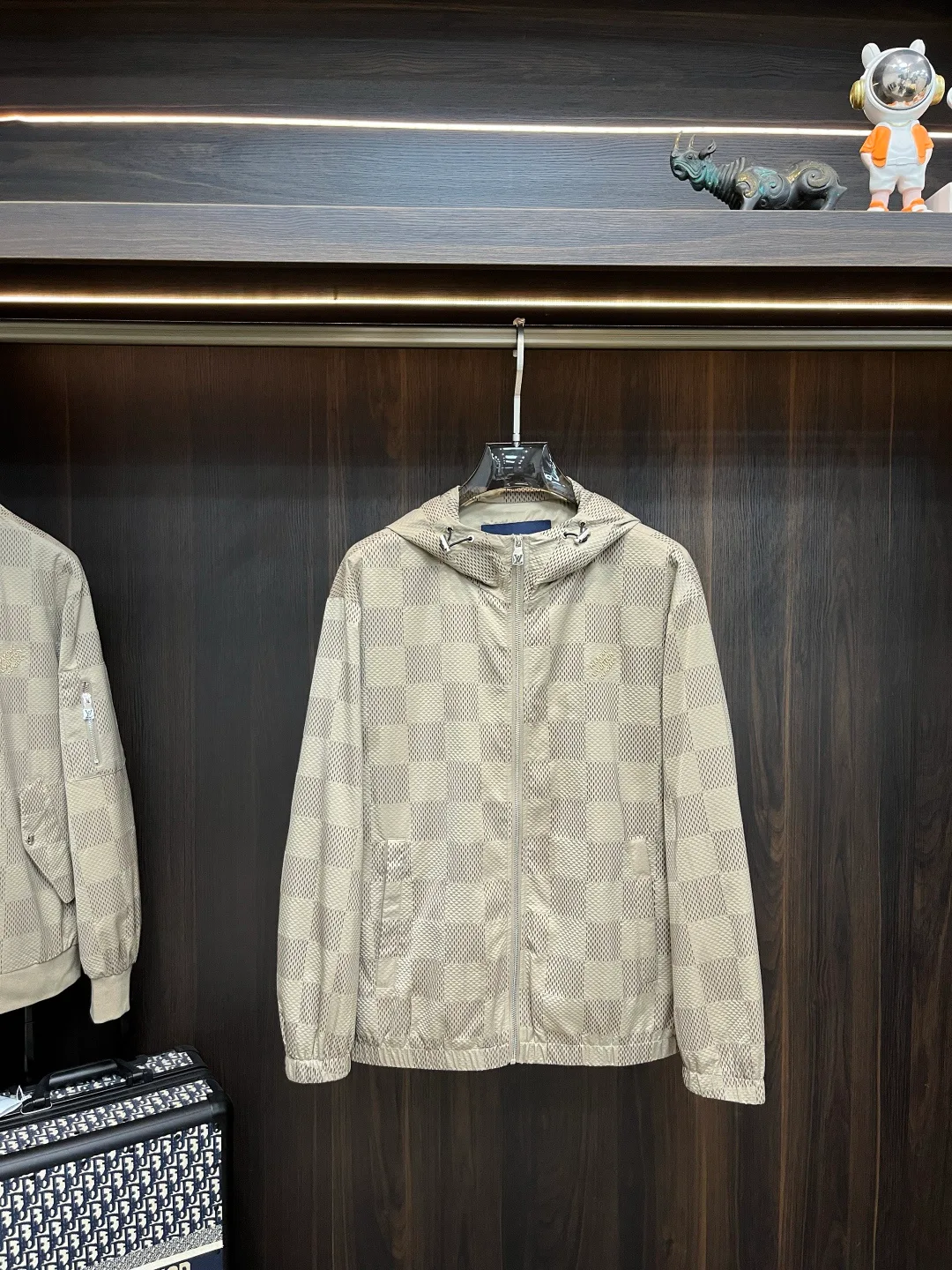 Men's Jackets And Down Jackets LOUIS VUITTON 18416712
