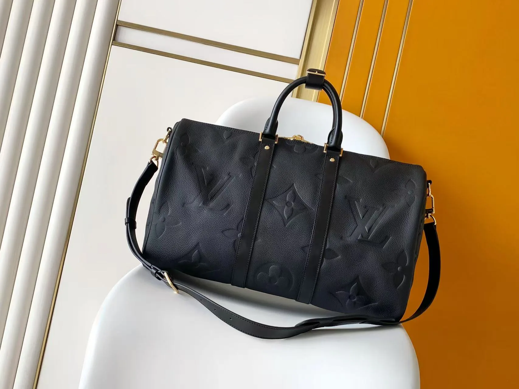 Women's Travel Bags LOUIS VUITTON 17483345