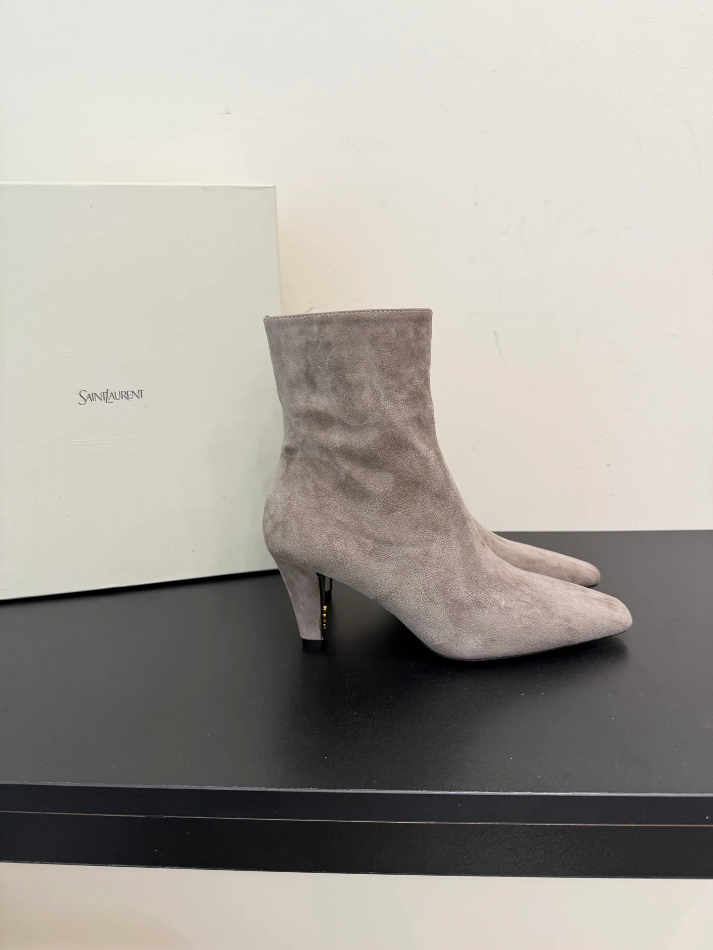 Women's Booties SAINT LAURENT 18244941