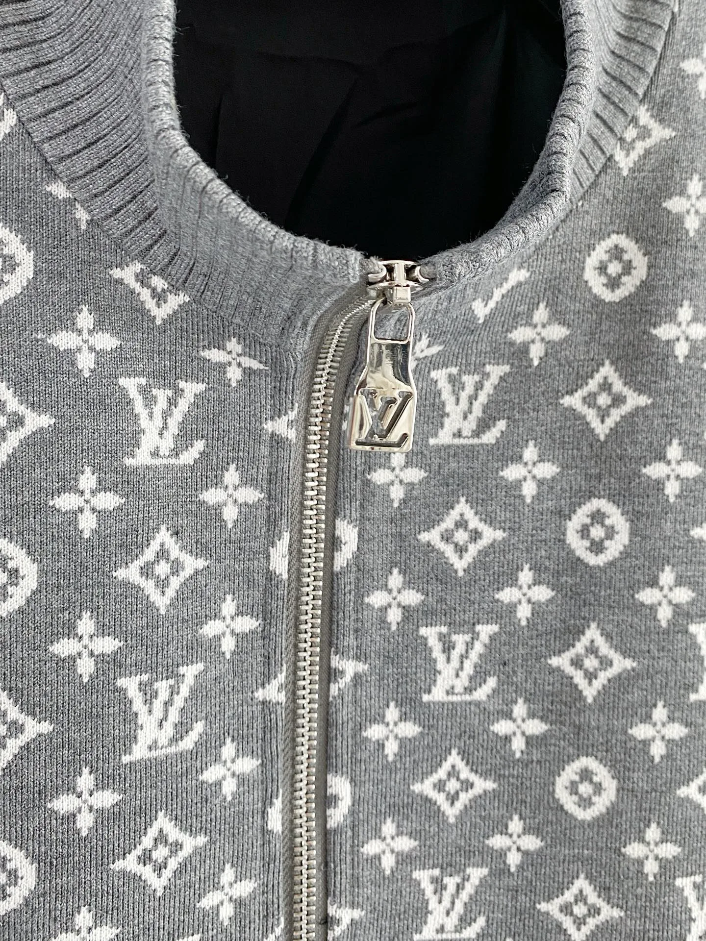 Men's Jackets And Down Jackets LOUIS VUITTON 17993483
