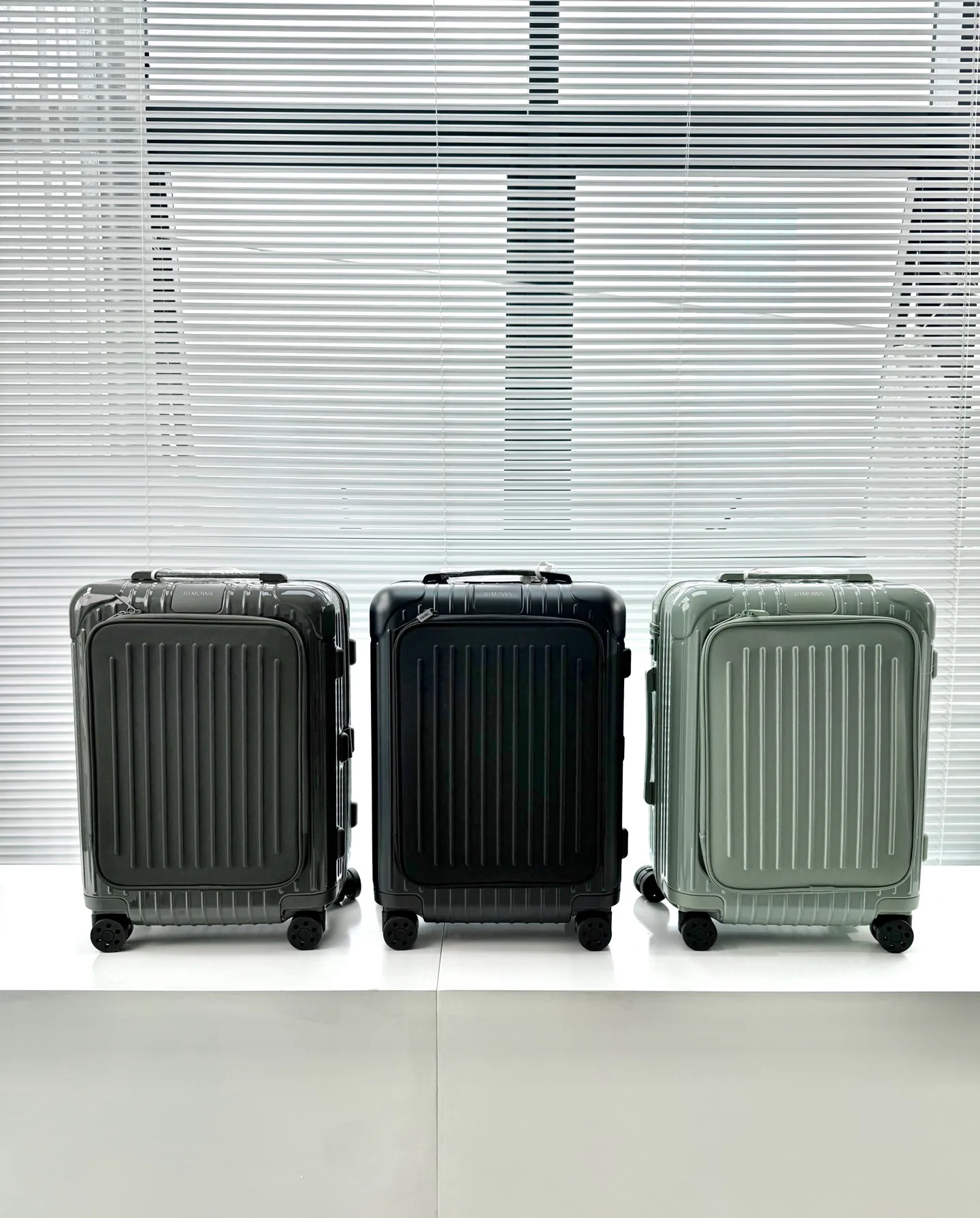 Suitcases RIMOWA 17639588