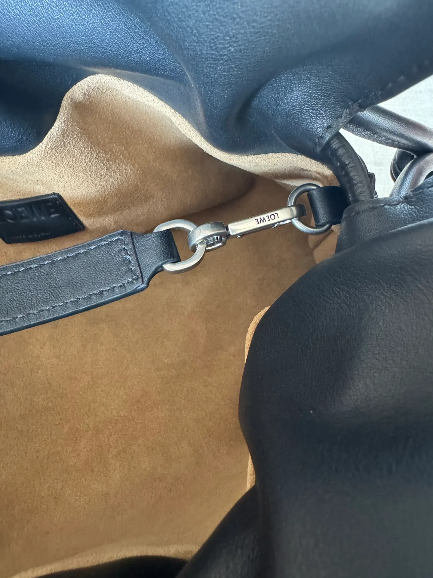 Women's Classic Handbags LOEWE 17937892