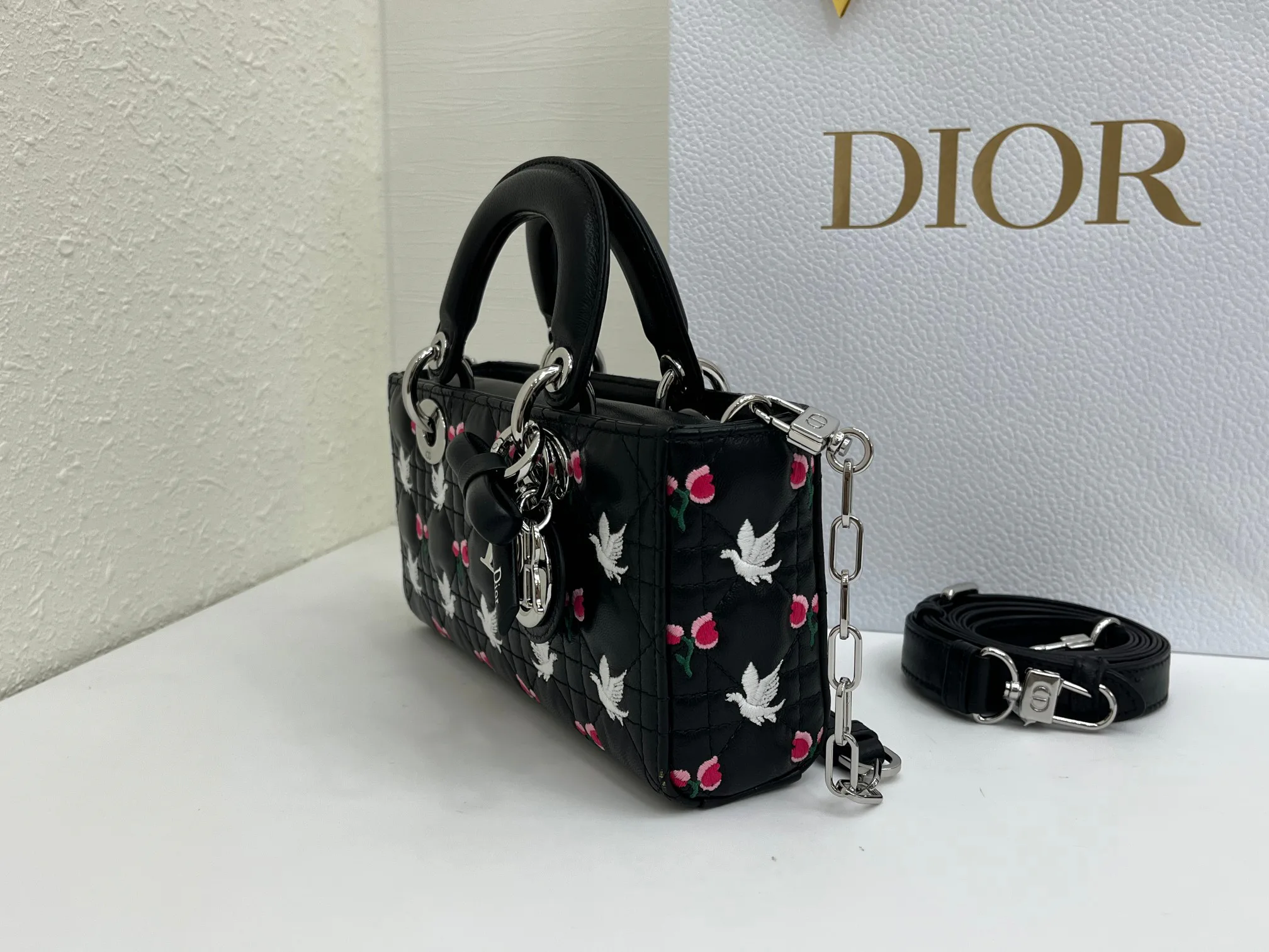 Women's Classic Handbags CHRISTIAN DIOR 17407058