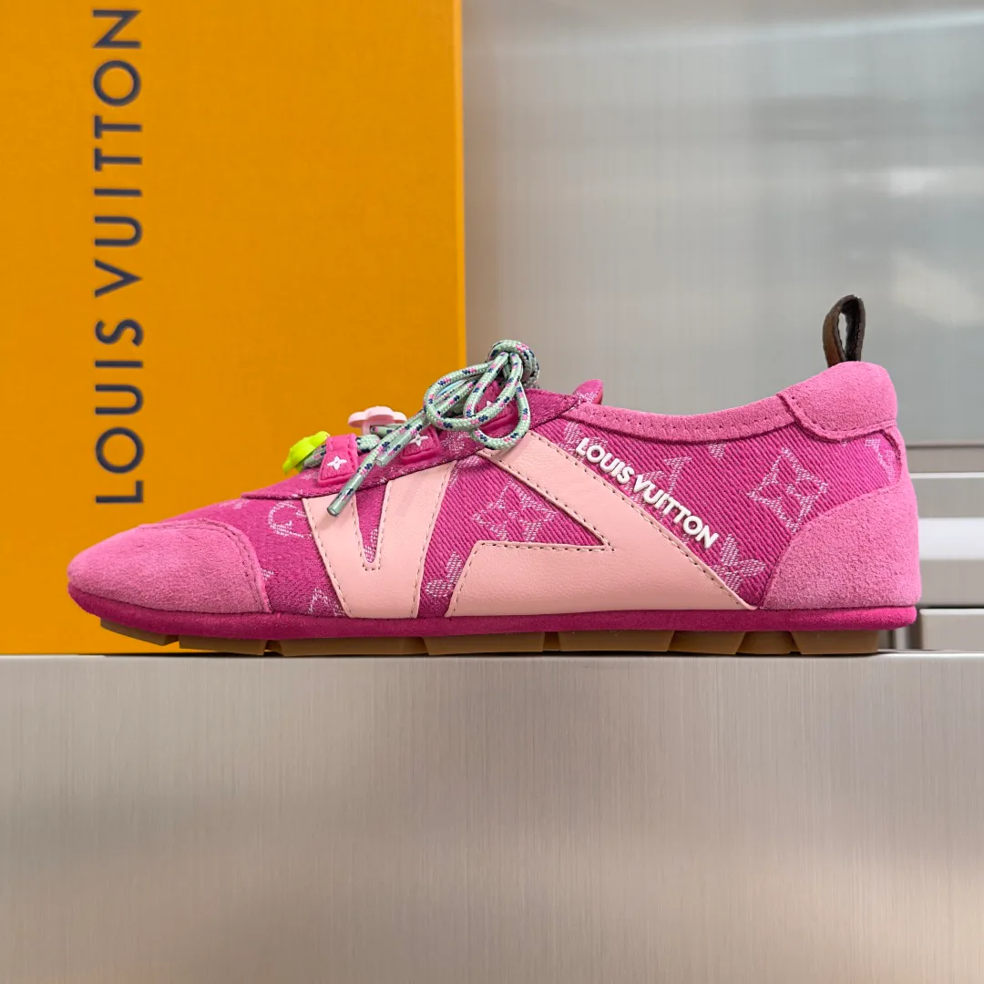 Women's Sneakers LOUIS VUITTON 17780707