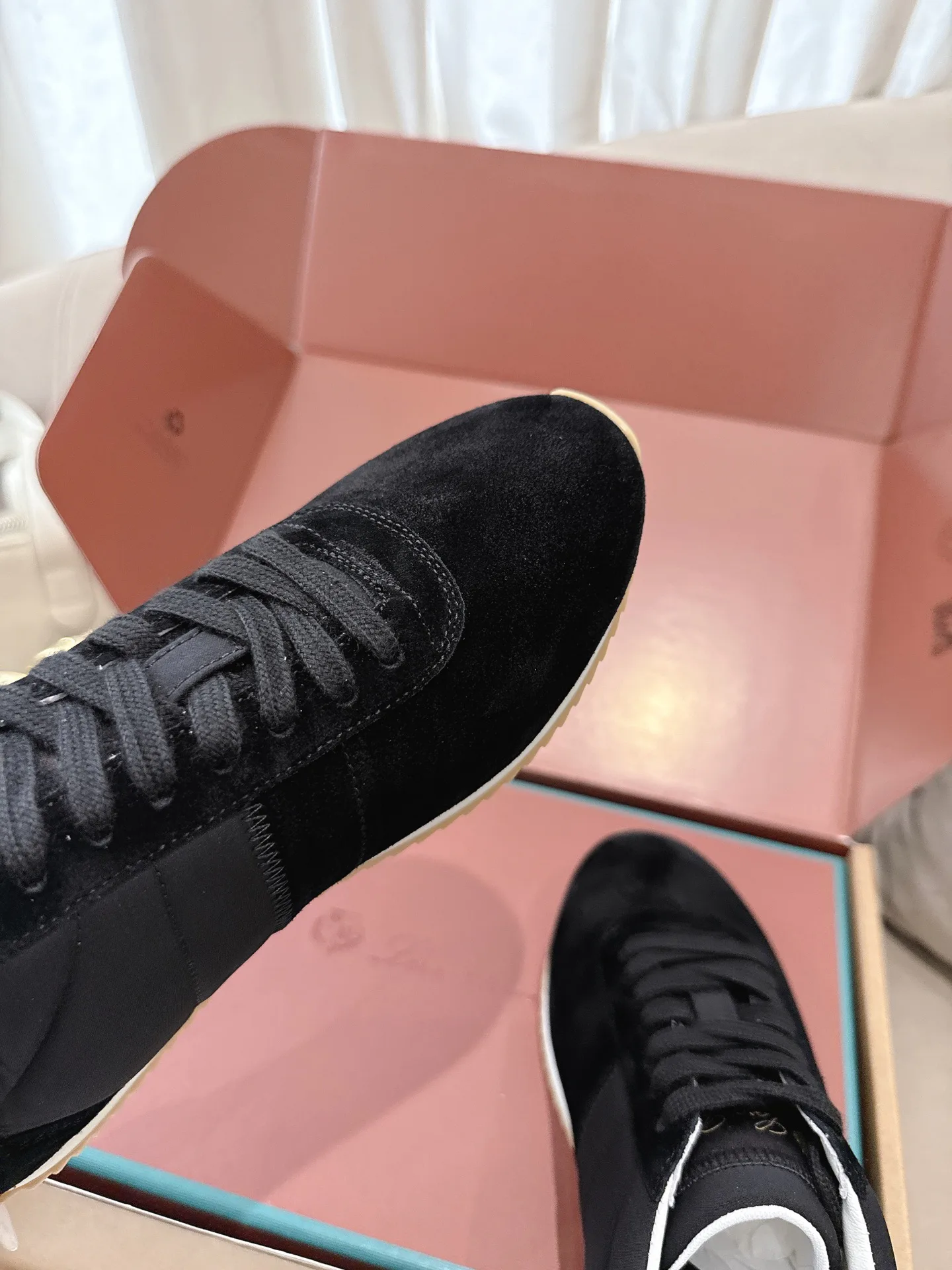 Women's Sneakers LORO PIANA 17803509