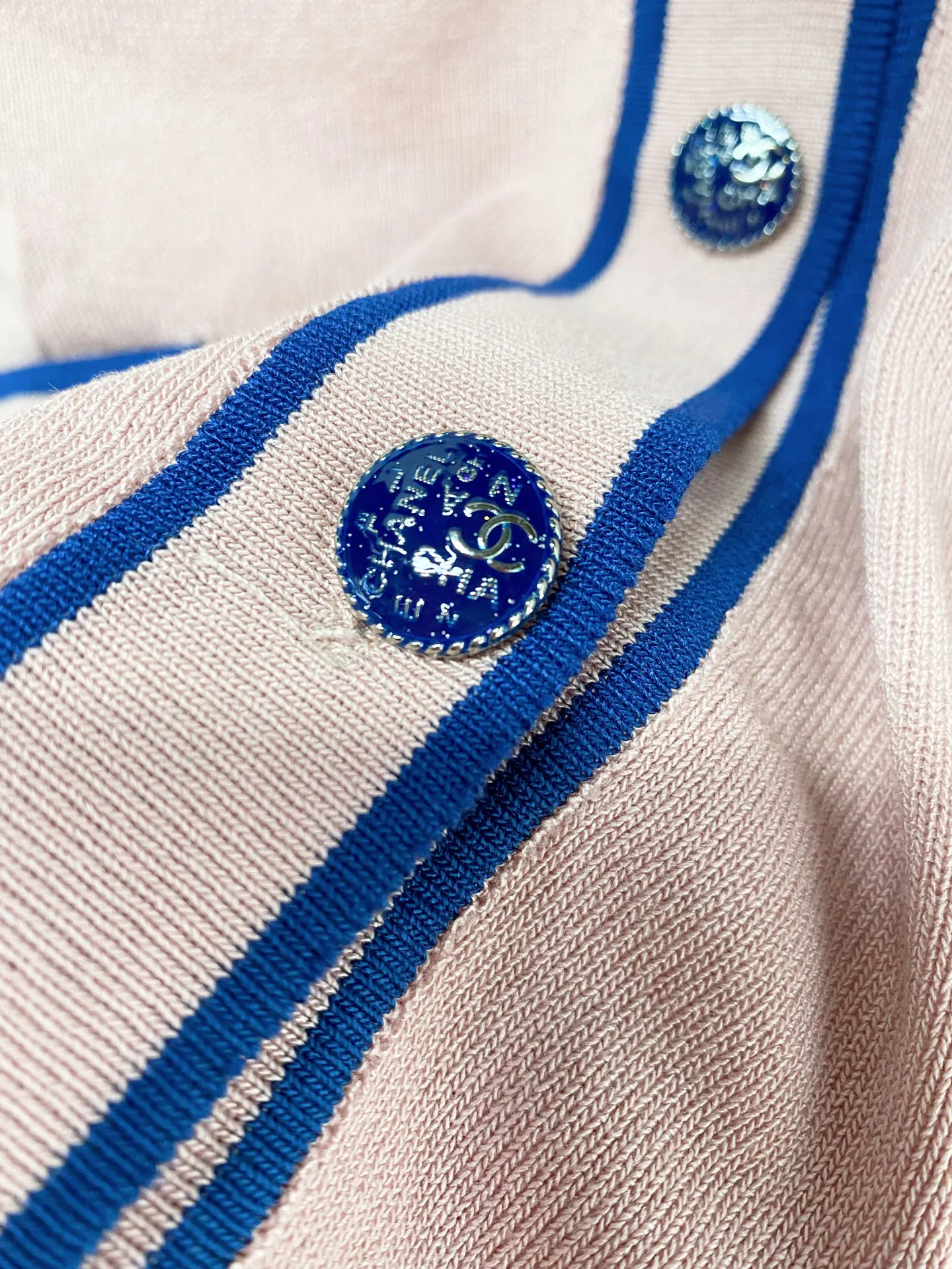Women's Jumpers And Sweaters CHANEL 17932564