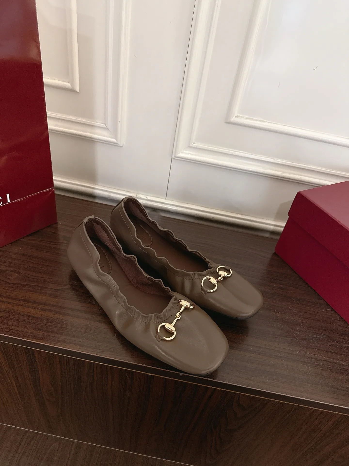 Women's Ballet Flats GUCCI 18135540