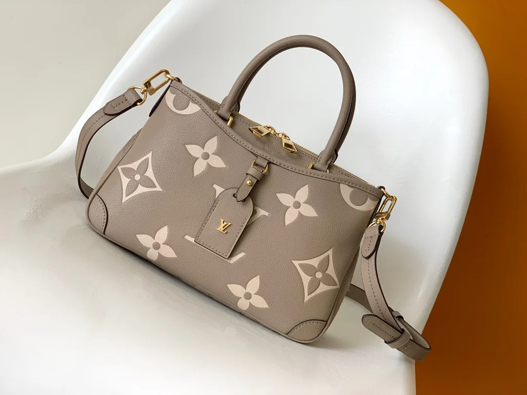 Women's Classic Handbags LOUIS VUITTON 17949170