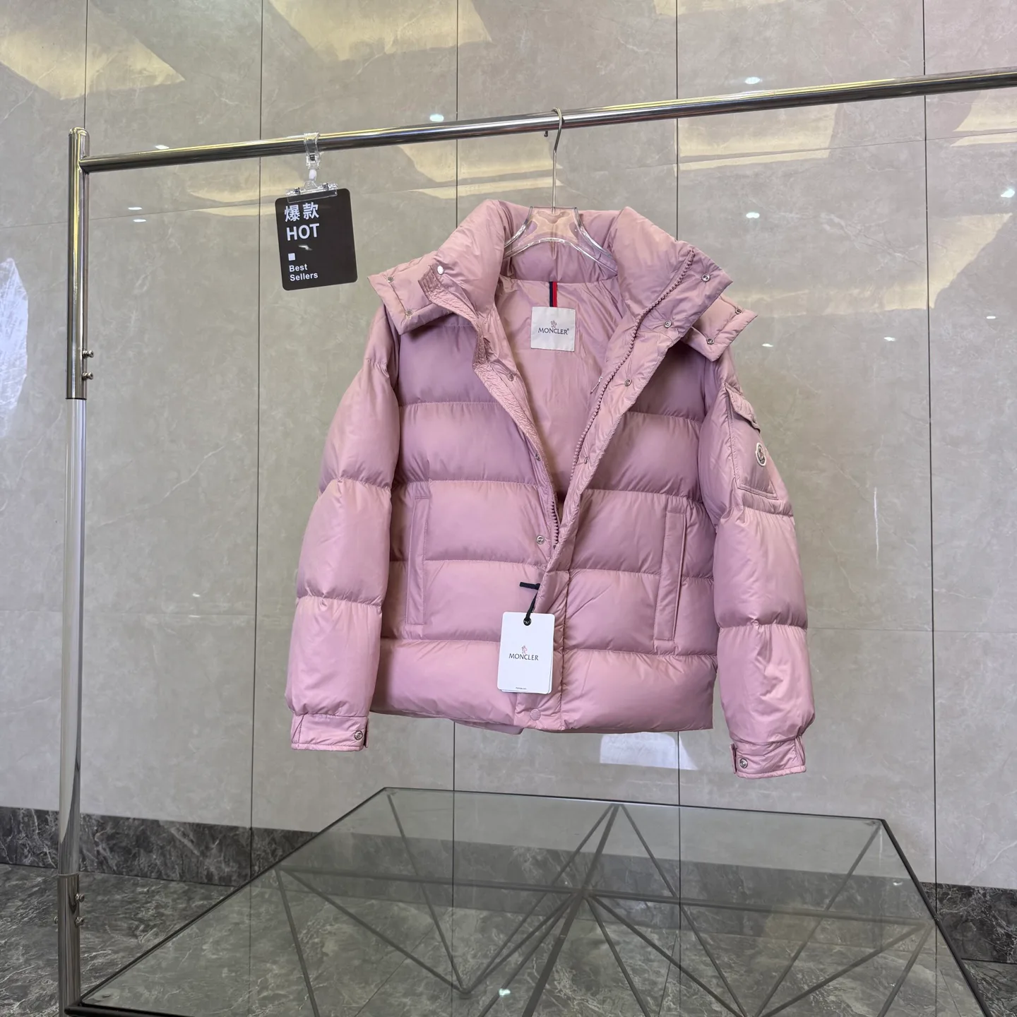 Women's Jackets And Down Jackets MONCLER 17949518