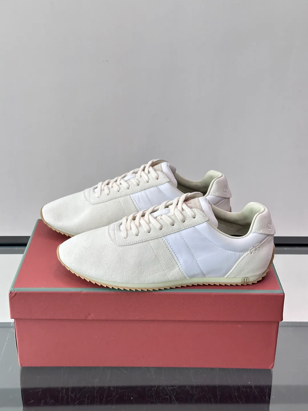 Women's Sneakers LORO PIANA 17447596