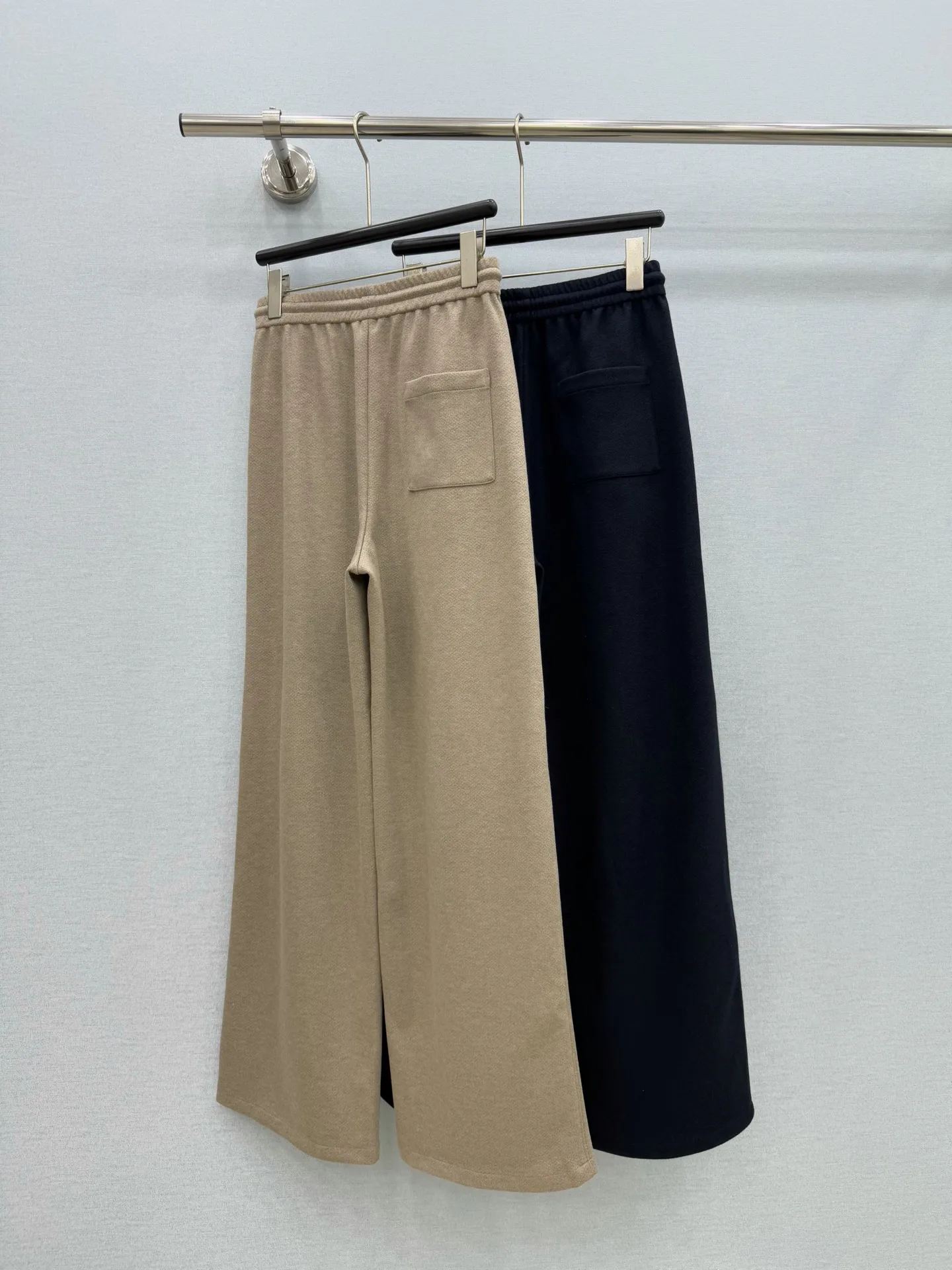 Women's Trousers CHANEL 18281477