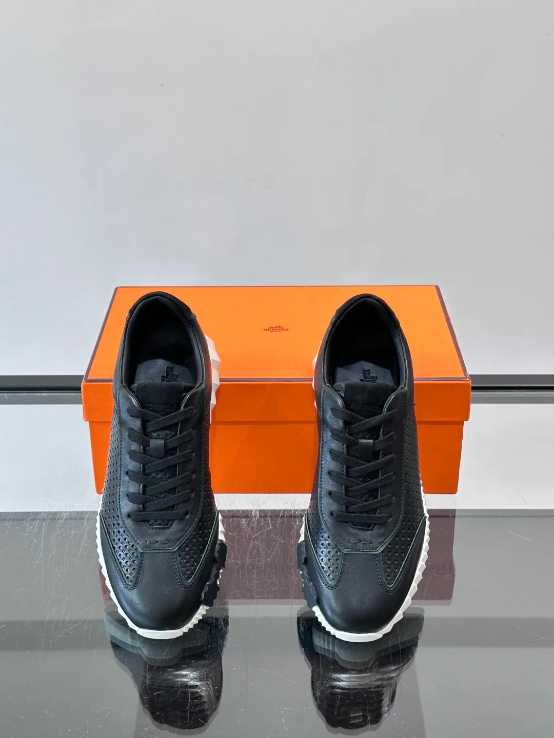 Women's Sneakers HERMES 18118570