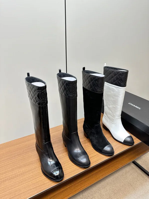 Women's Boots CHANEL 18198241