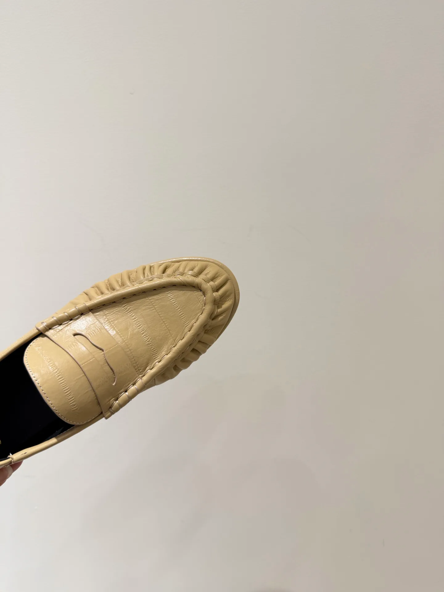 Women's Loafers And Moccasins SAINT LAURENT 18195700