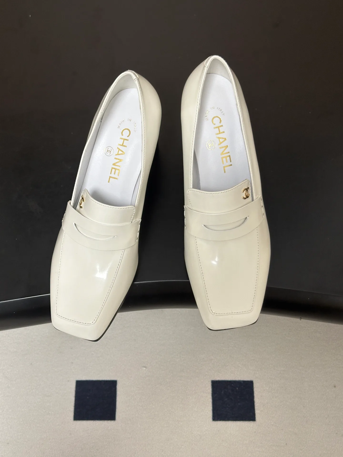 Women's Loafers And Moccasins CHANEL 18049689