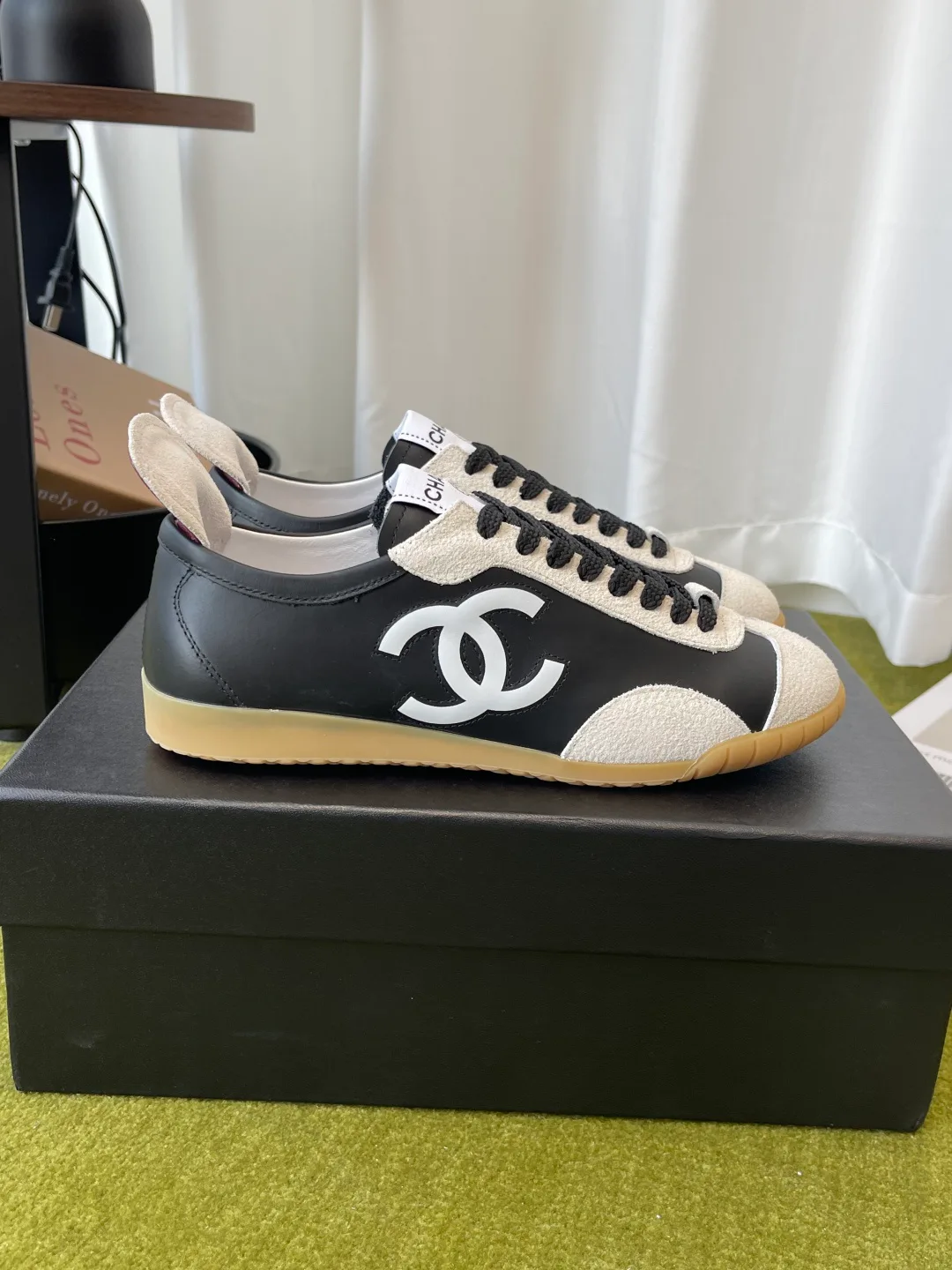 Women's Sneakers CHANEL 19578503