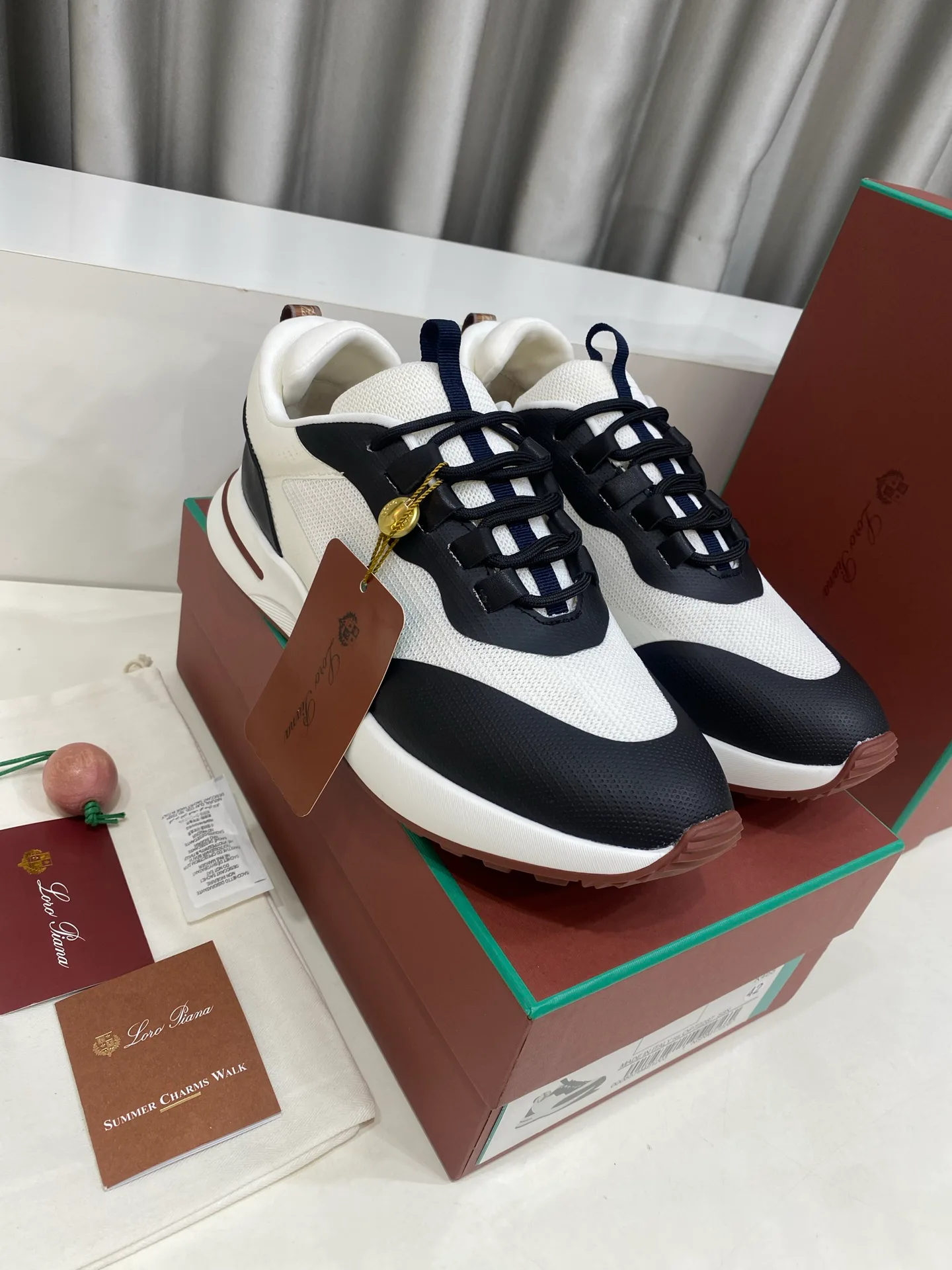 Men's Sneakers LORO PIANA 17485941