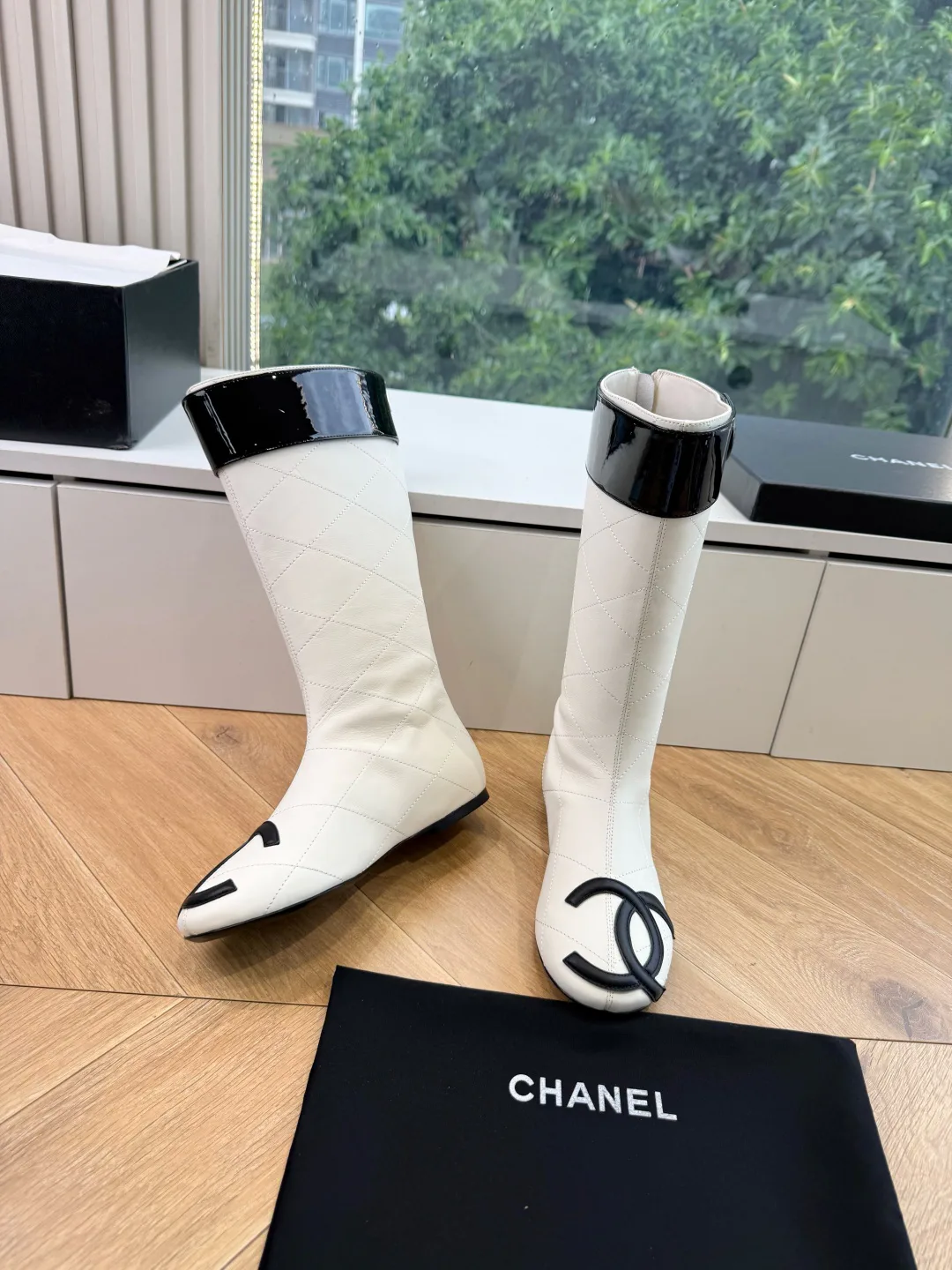 Women's Boots CHANEL 18152741