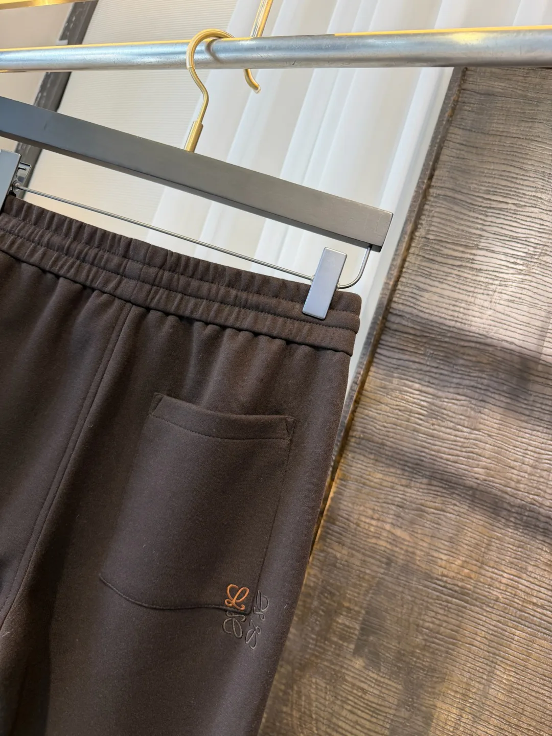 Women's Trousers LOEWE 18370497