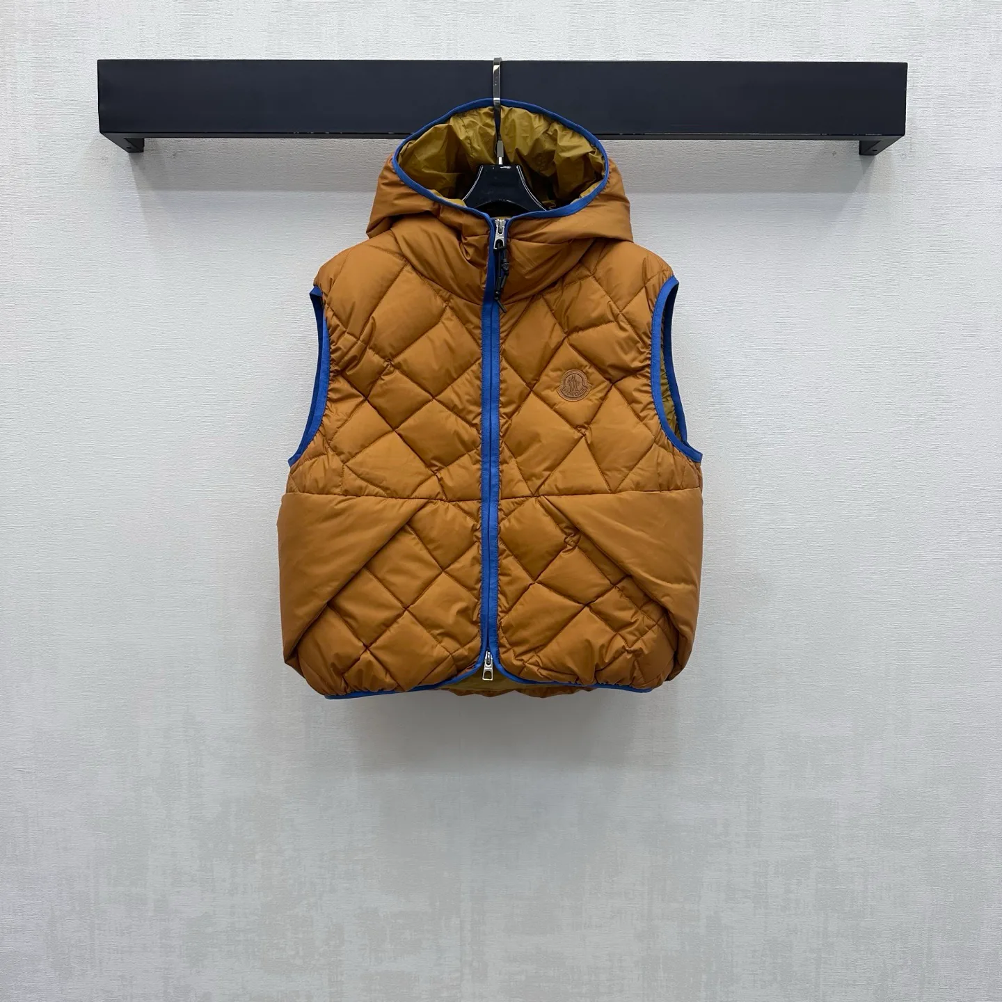 Women's Vests MONCLER 18480677