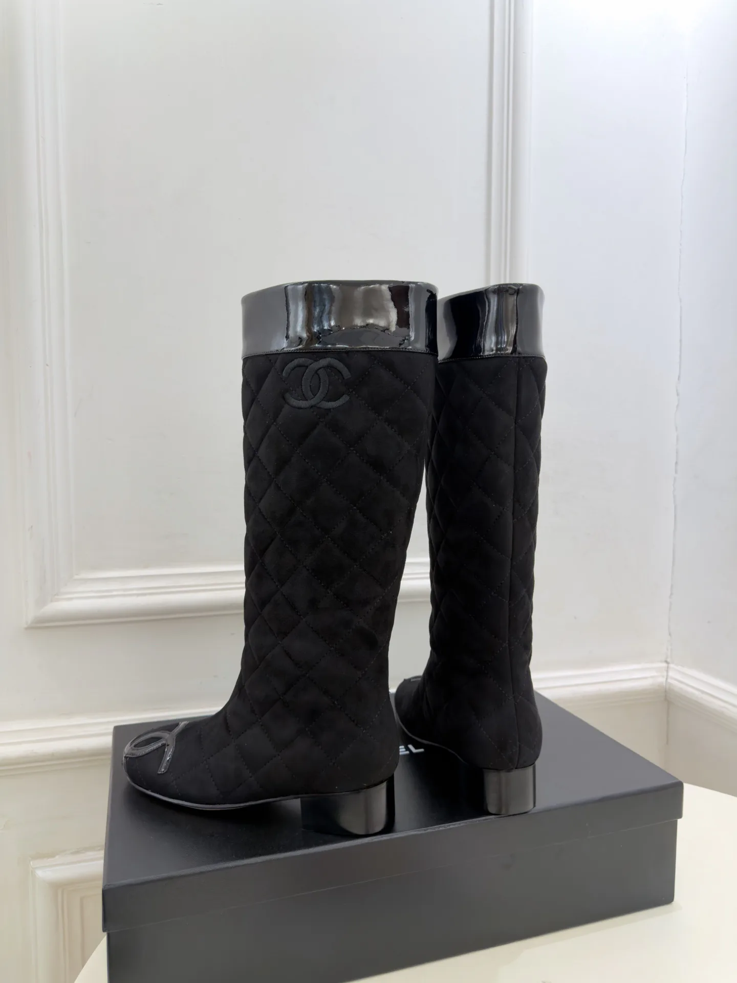 Сапоги Женские Chanel 18610808