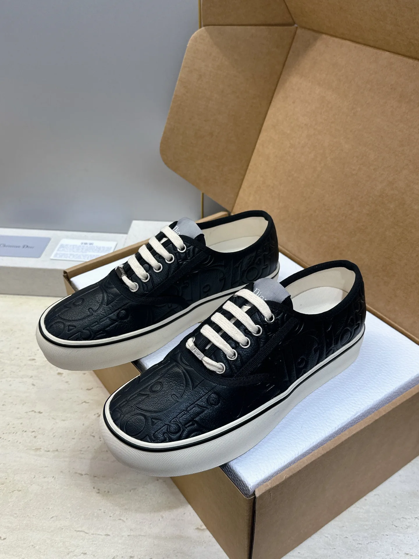 Women's Sneakers CHRISTIAN DIOR 18132782