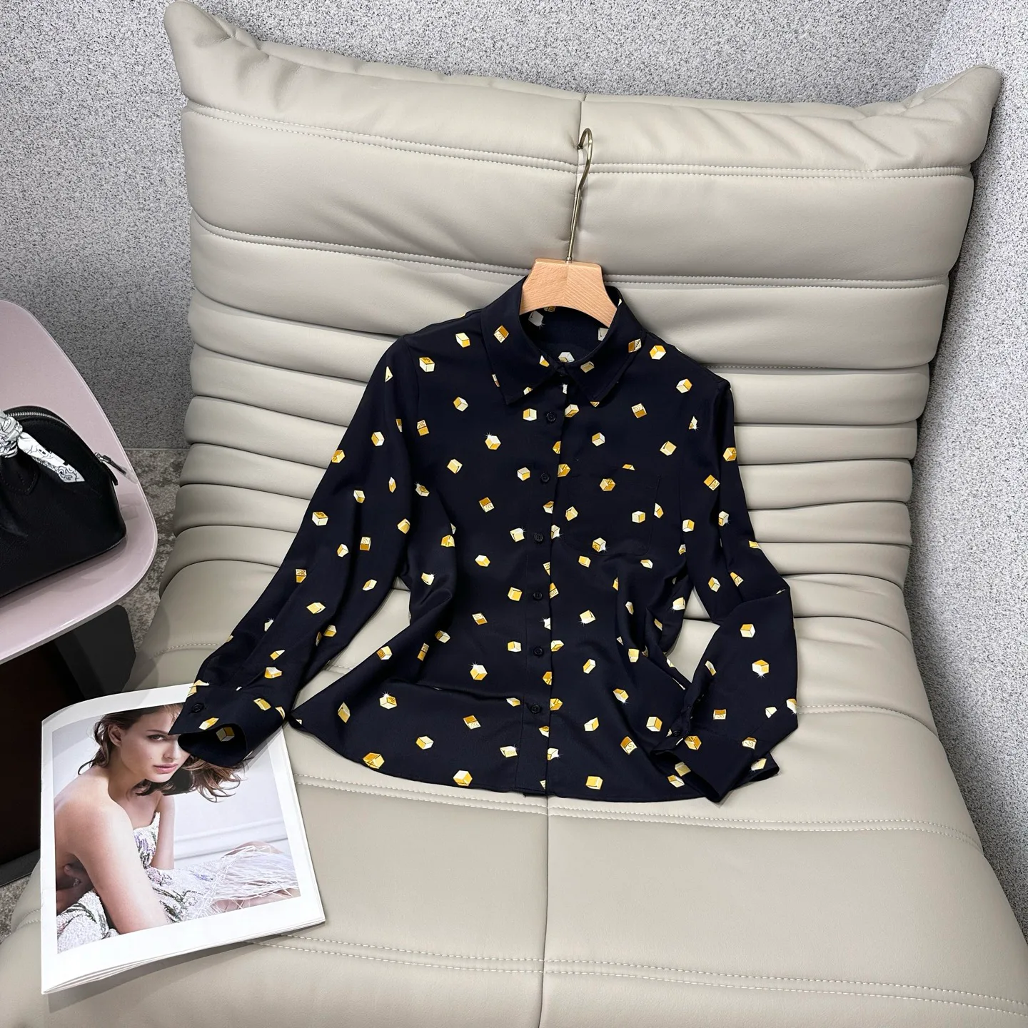 Women's Shirts LOUIS VUITTON 18417141
