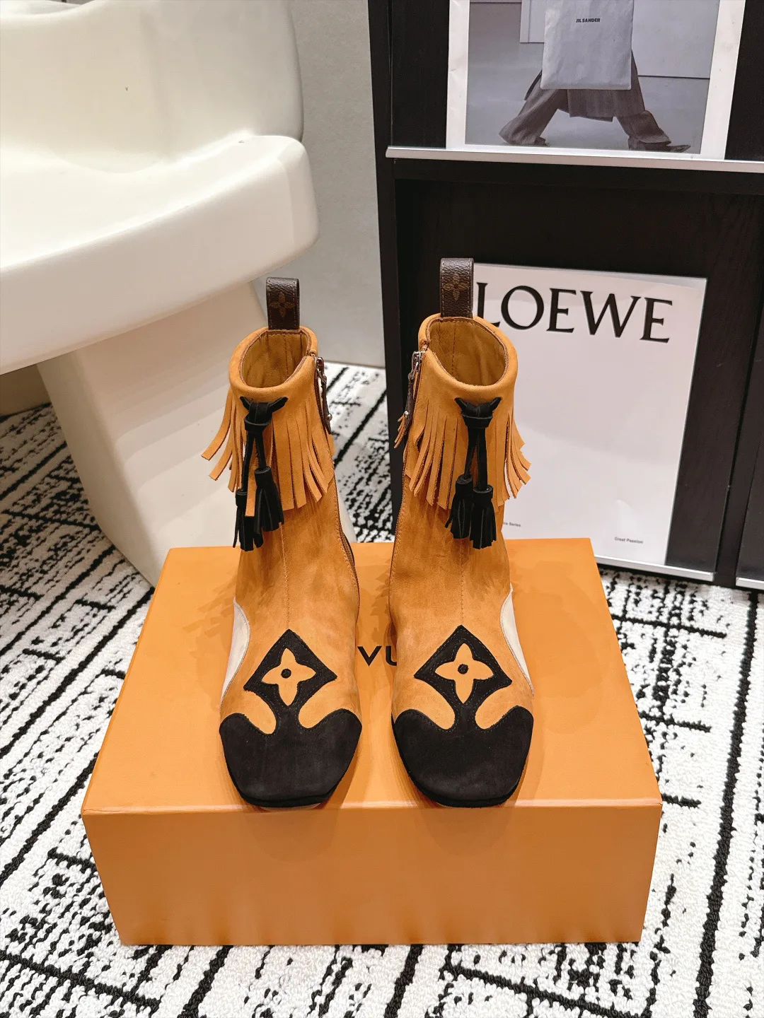 Women's Booties LOUIS VUITTON 17978344