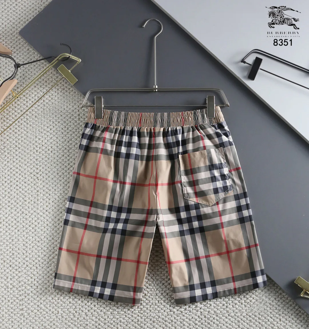 Men's Shorts BURBERRY 18000496