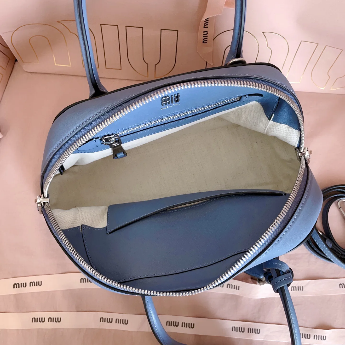 Классические Сумки Женские Miu Miu 18602457