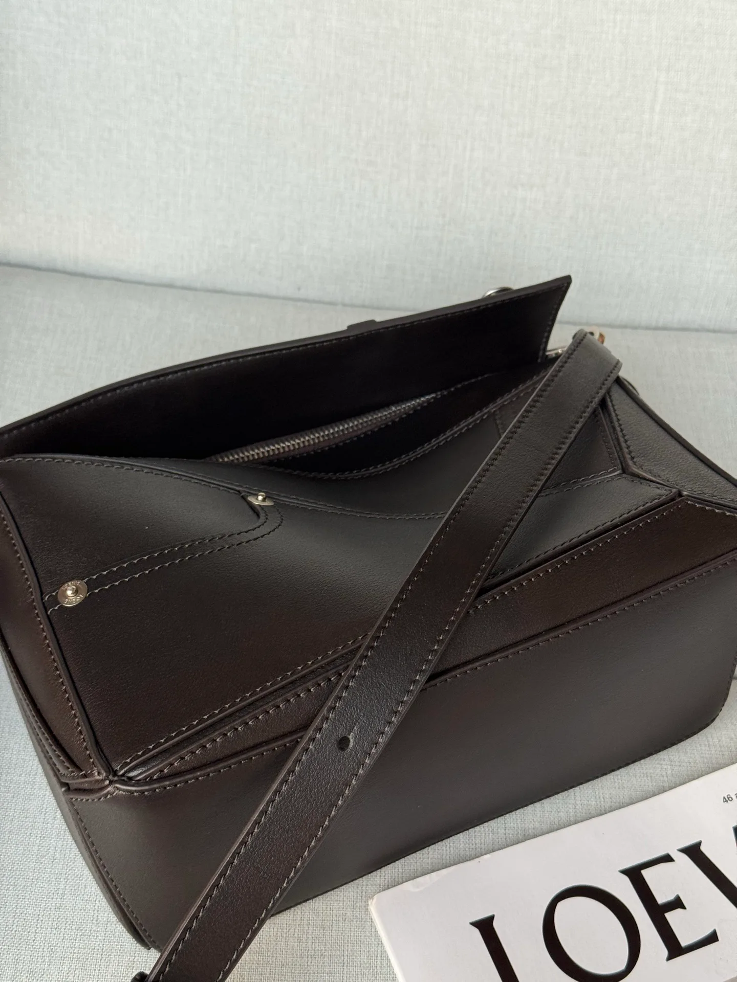 Women's Classic Handbags LOEWE 17937888