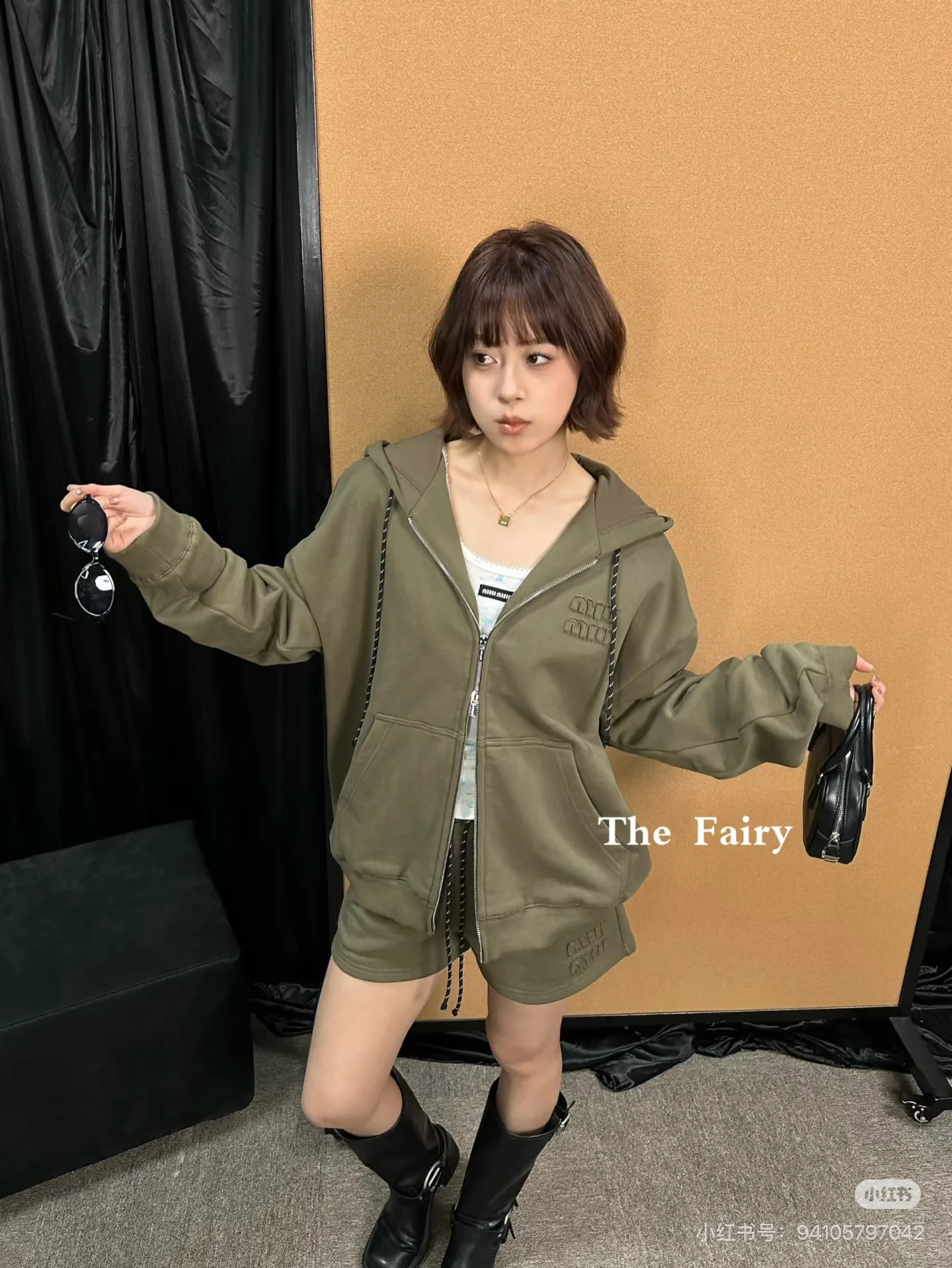 Women's Sweatshirts And Hoodies MIU MIU 17881347