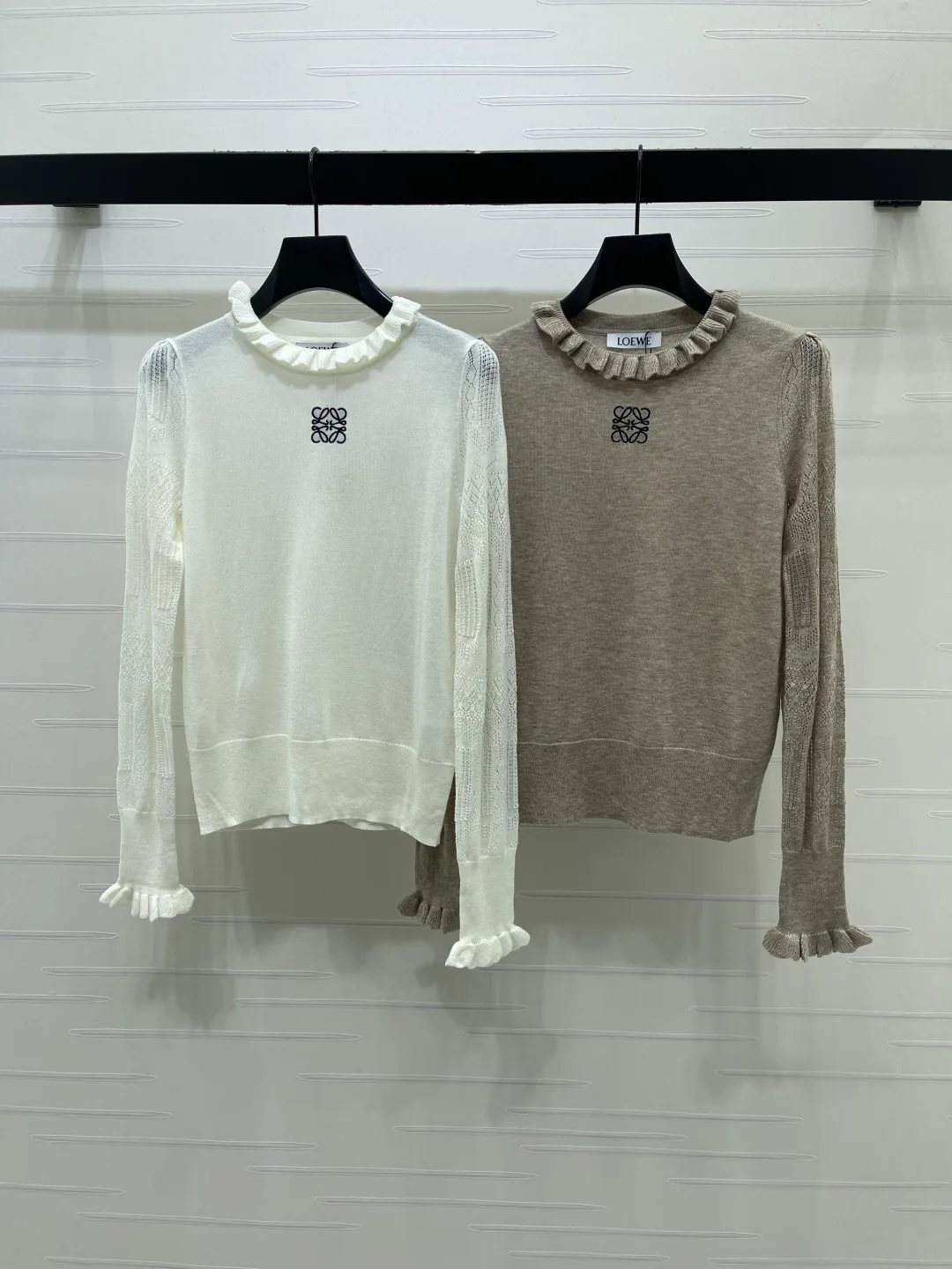 Women's Jumpers And Sweaters LOEWE 17460264