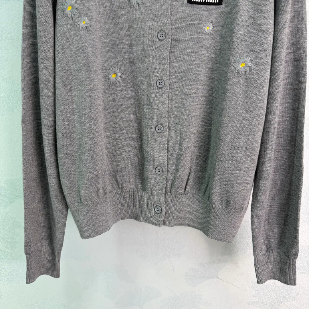 Women's Jumpers And Sweaters MIU MIU 17429423