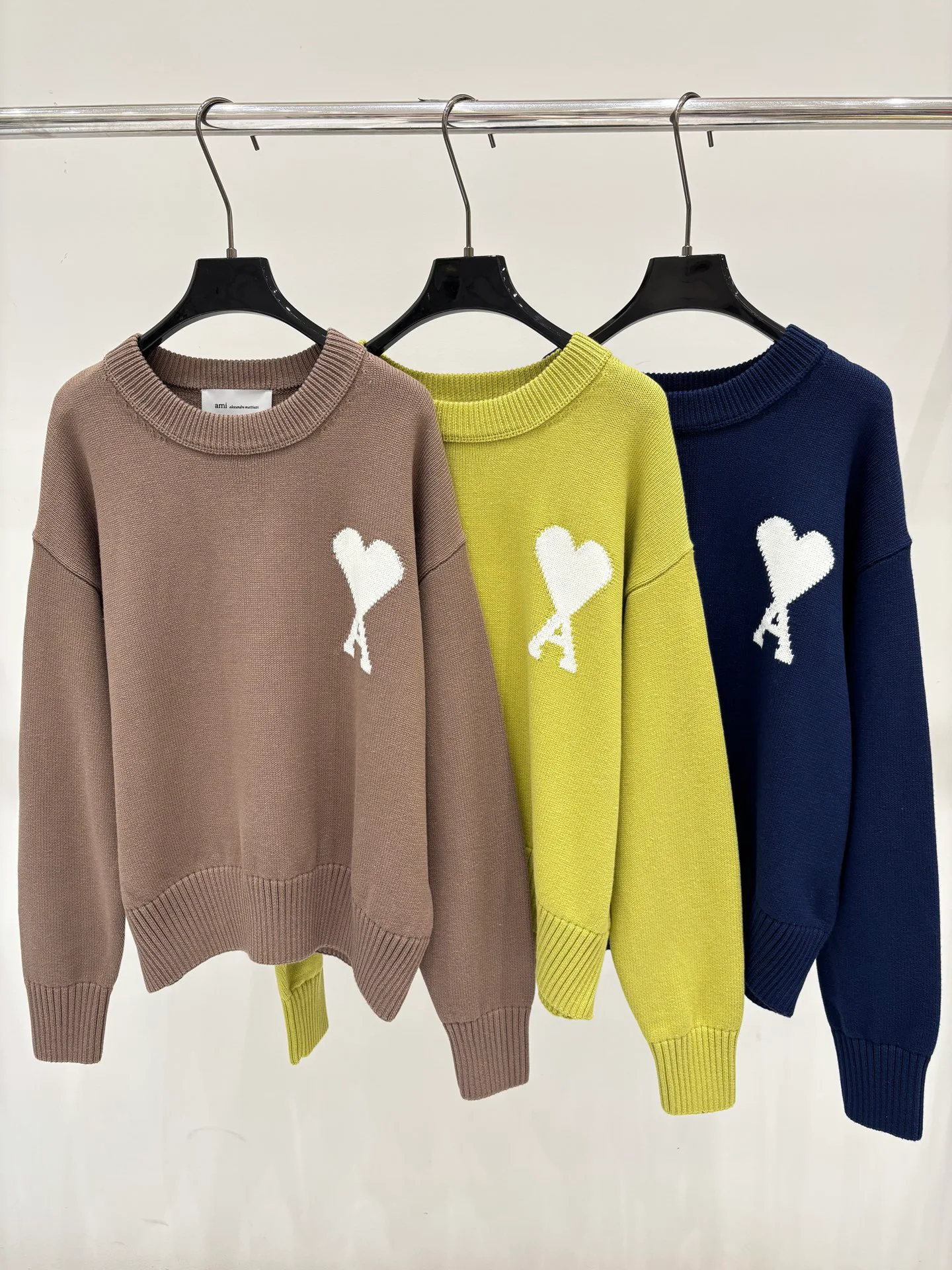 Women's Jumpers And Sweaters AMI PARIS 18032630
