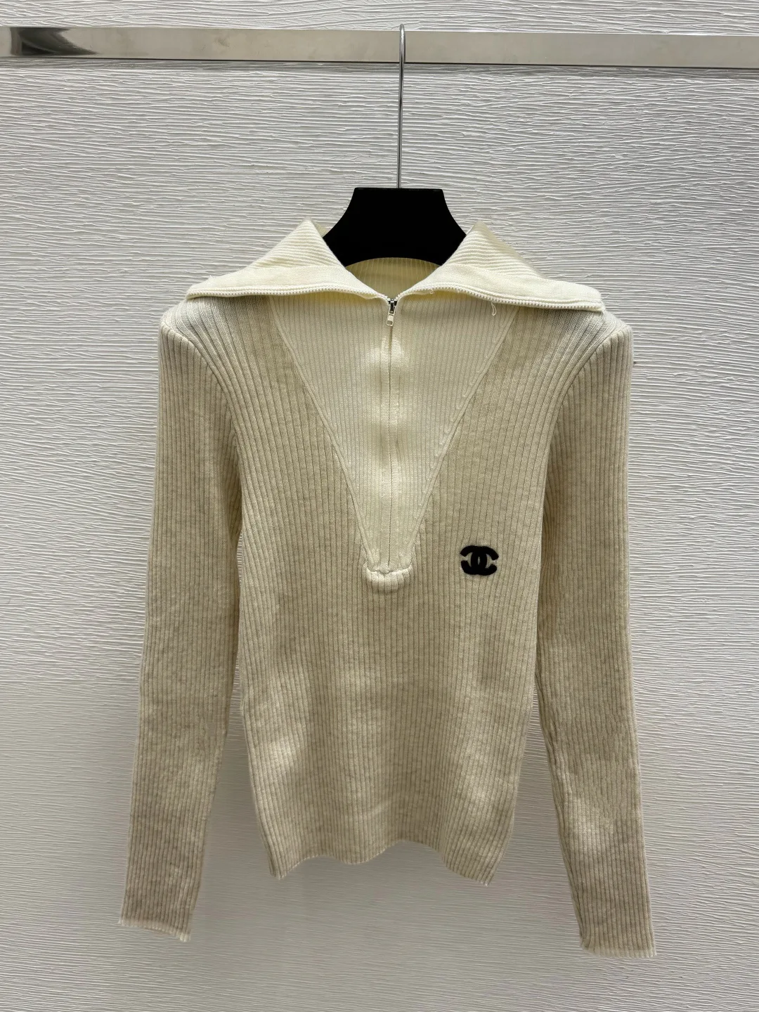 Women's Jumpers And Sweaters CHANEL 18138242